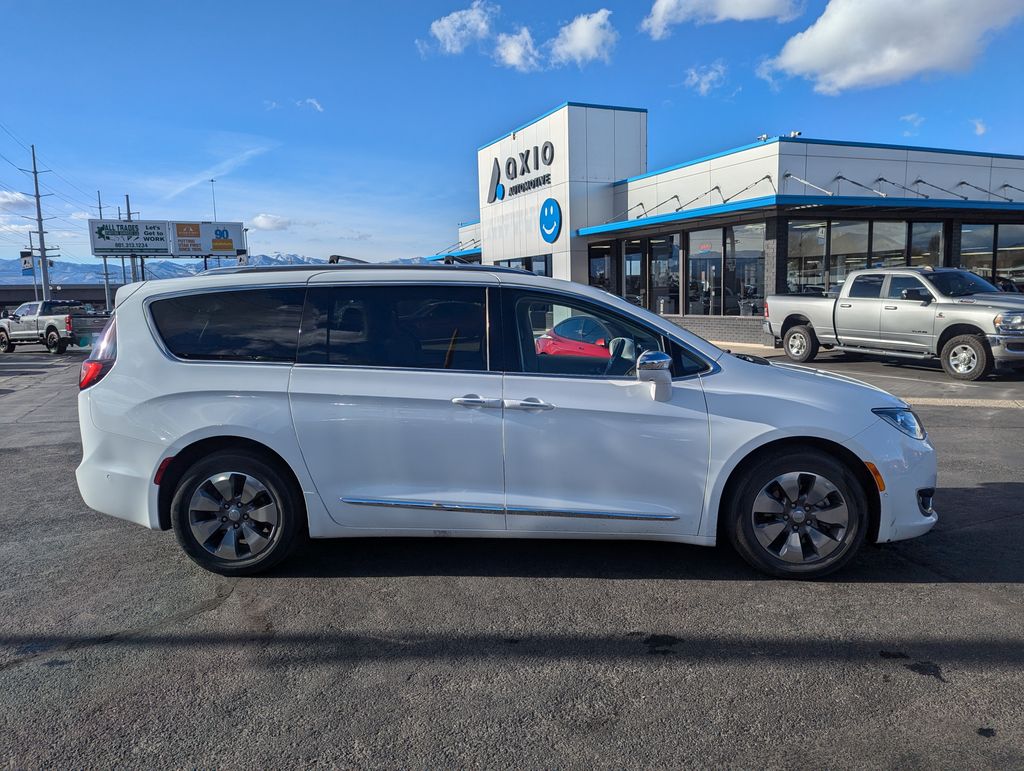 2018 Chrysler Pacifica Hybrid Limited 2