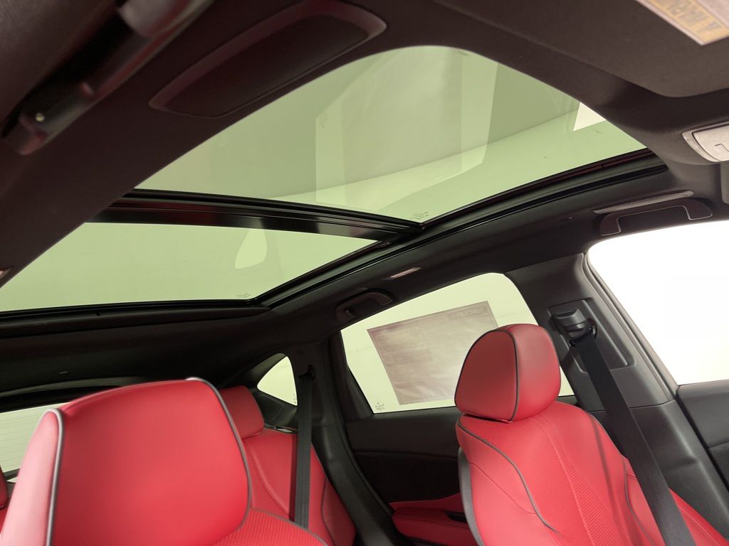 Thumbnail: 2026 Acura RDX - 6