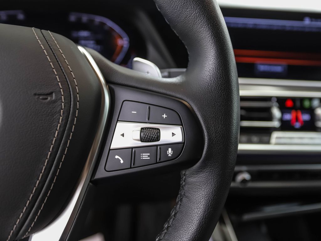 Thumbnail: 2023 BMW X5 - 13