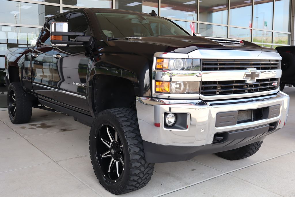Black 2015 Chevrolet Silverado 2500HD Pickup Truck Four-Wheel Drive 6-Speed Automatic