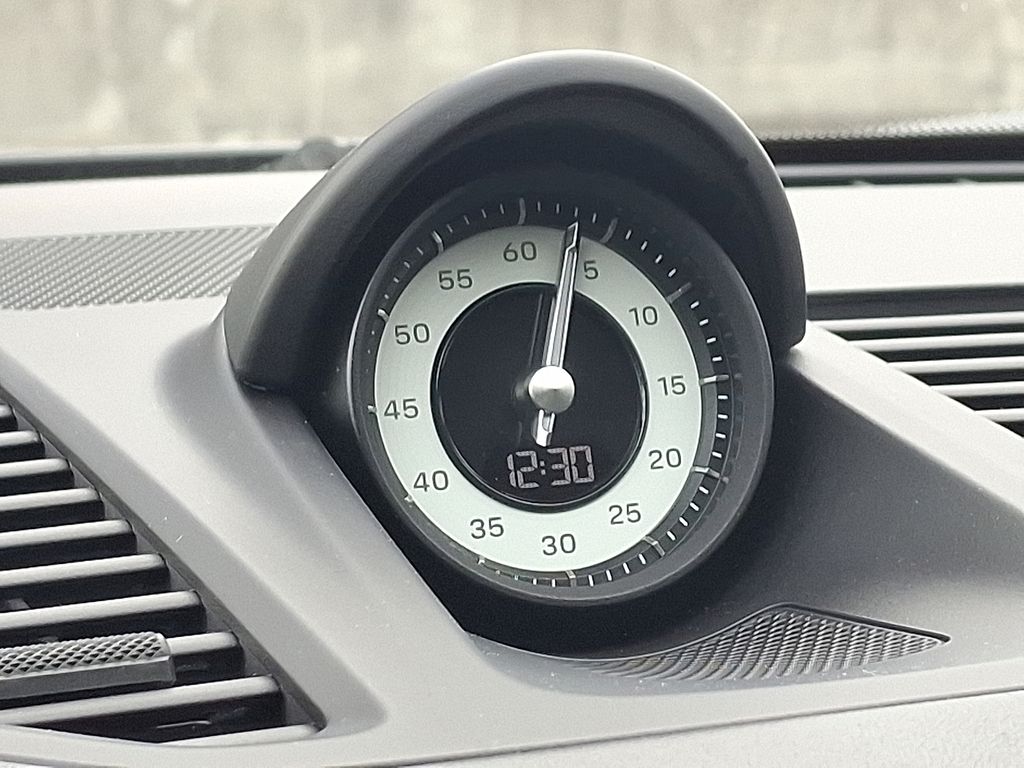 Thumbnail: 2022 Porsche 911 - 26