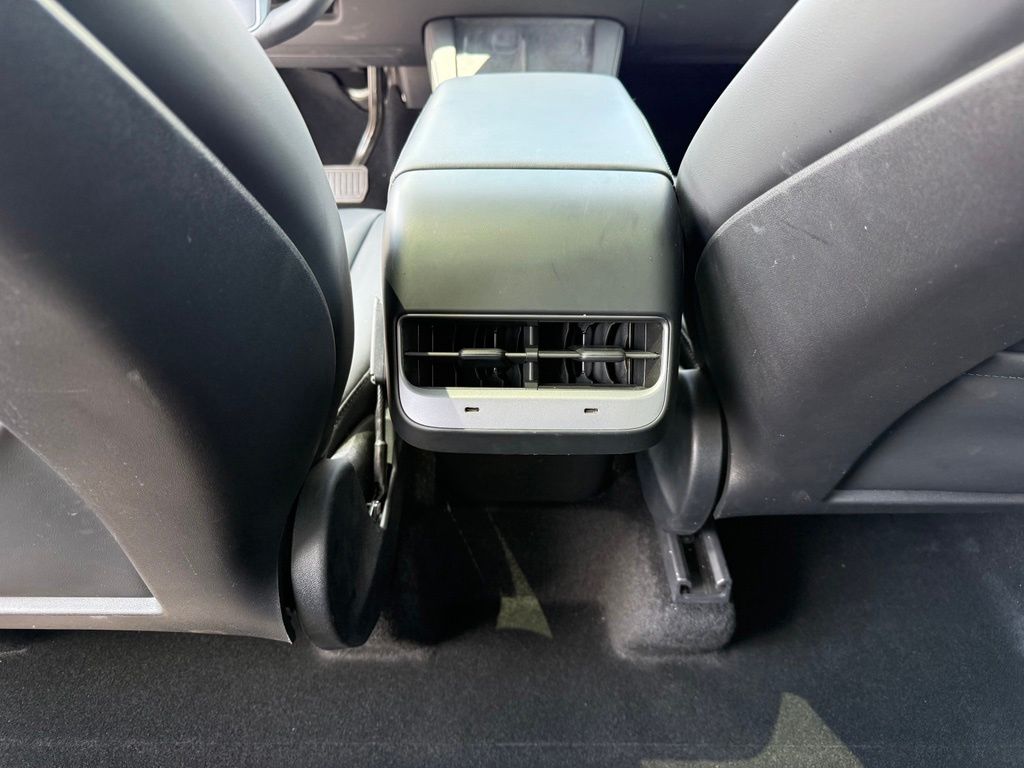 Thumbnail: 2023 Tesla Model Y - 23