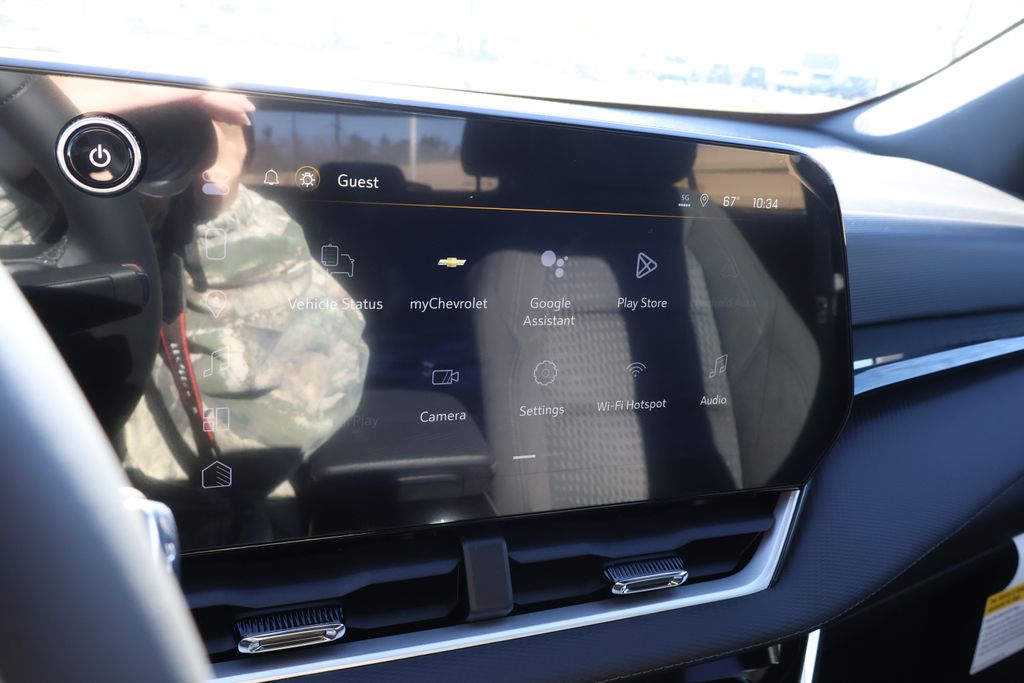 Thumbnail: 2026 Chevrolet Equinox - 24