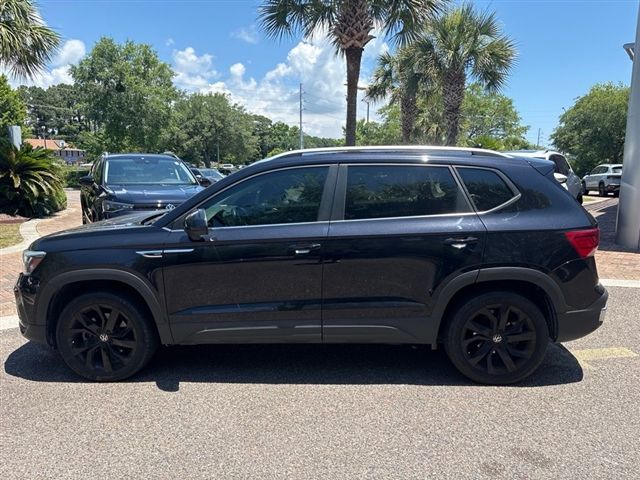 2023 Volkswagen Taos SE FWD