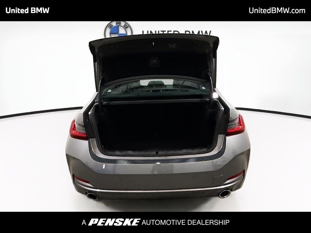 Thumbnail: 2025 BMW 3 Series - 14