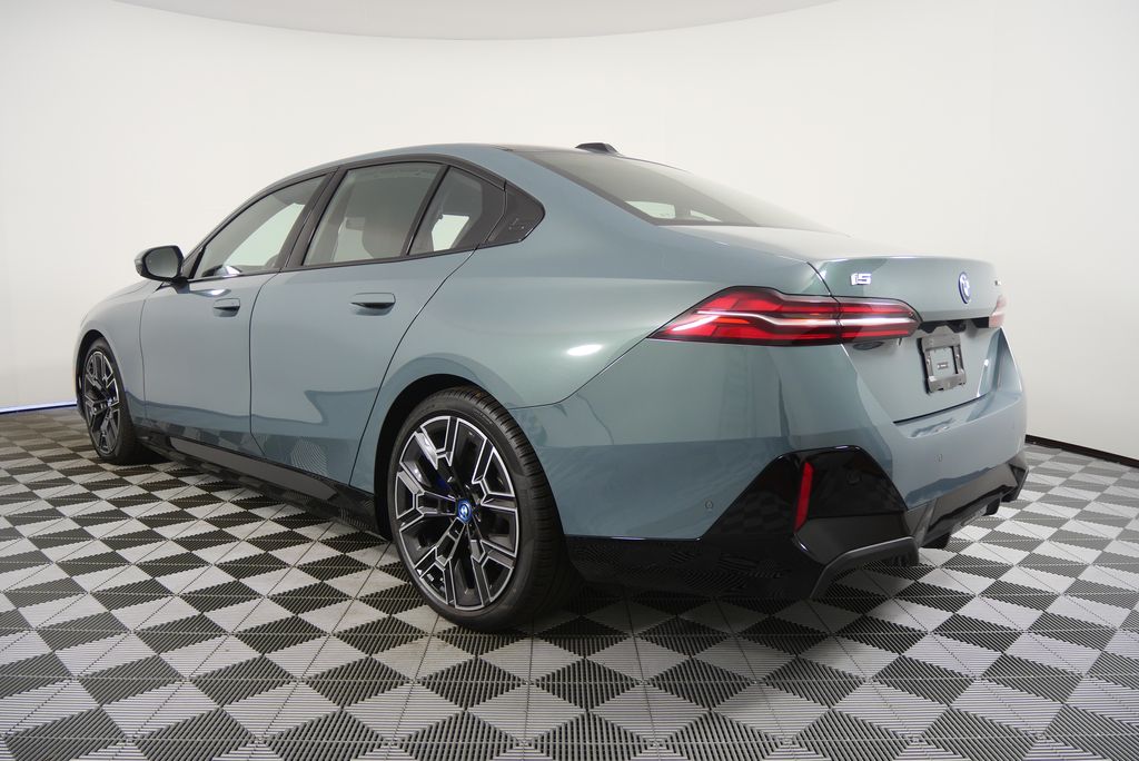 Thumbnail: 2025 BMW i5 - 5