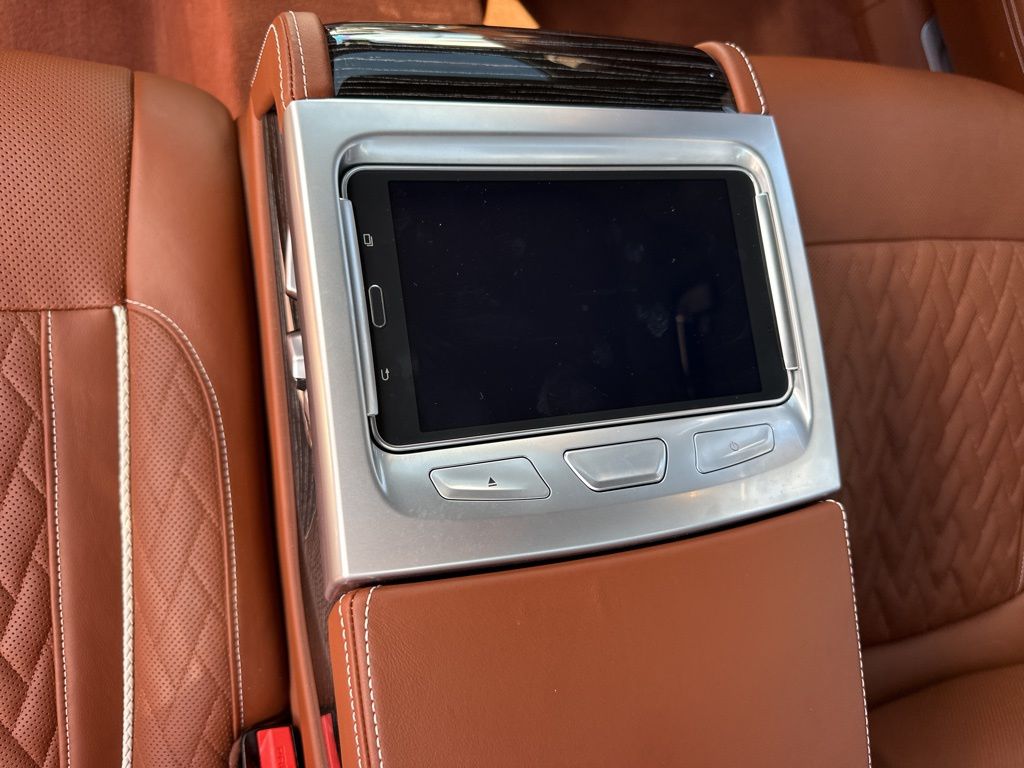 2022 Frozen Bluestone Metallic BMW 7 Series M760i AWD Sedan