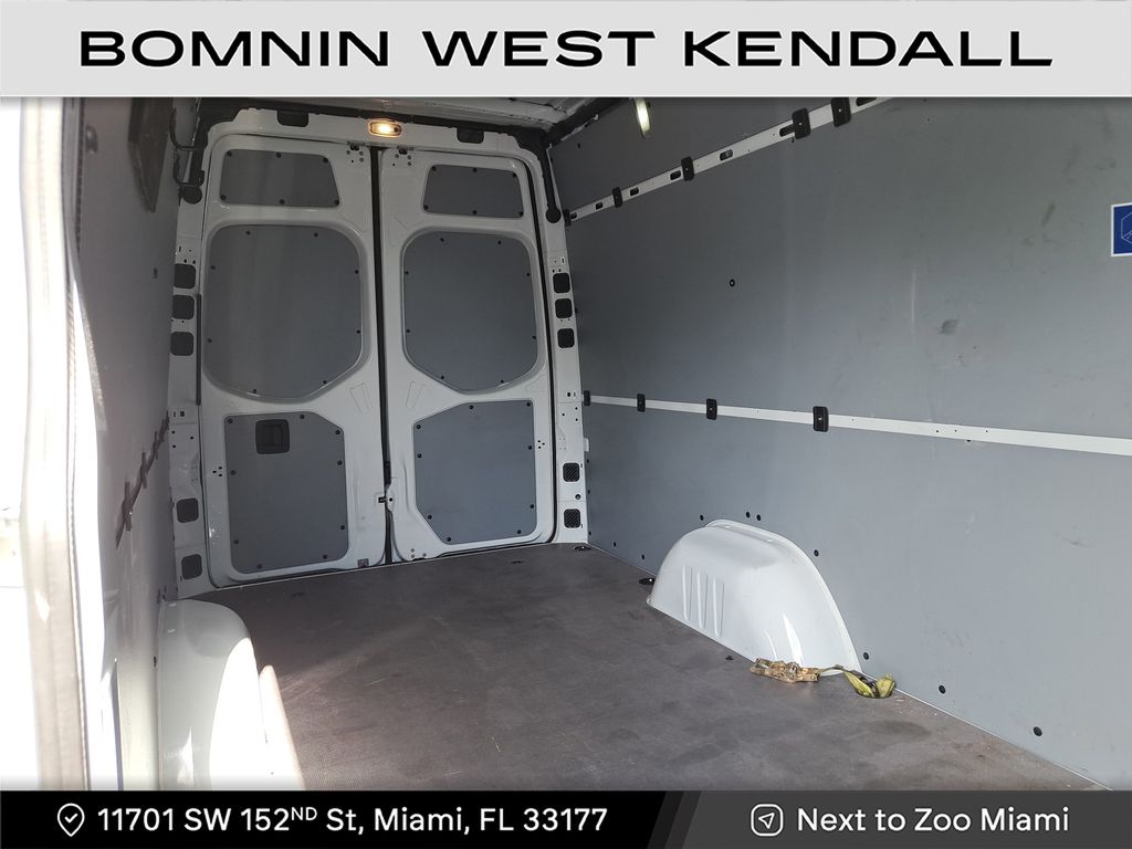 2025 Mercedes-Benz Sprinter 2500 Cargo 170 WB photo