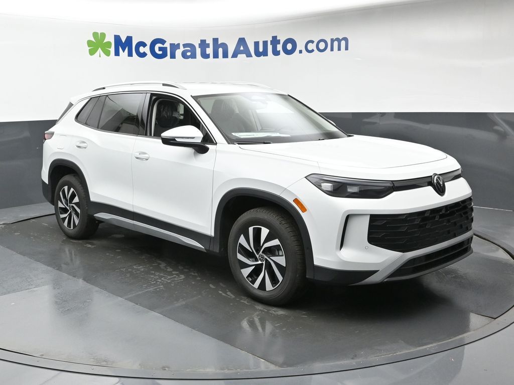 2026 Volkswagen Tiguan S's photo