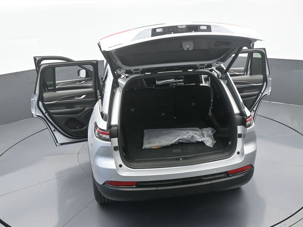 New 2025 Silver Zynith Jeep Limited image 62