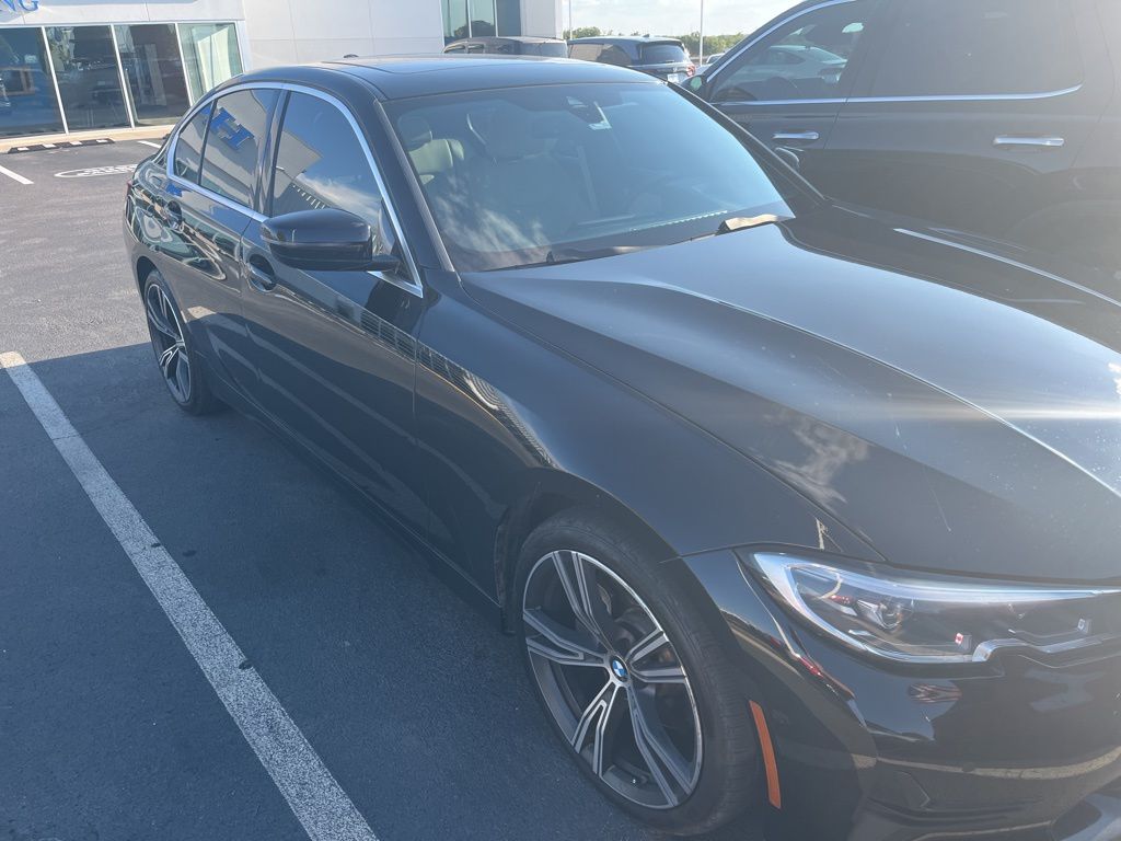 Thumbnail: 2022 BMW 3 Series - 3