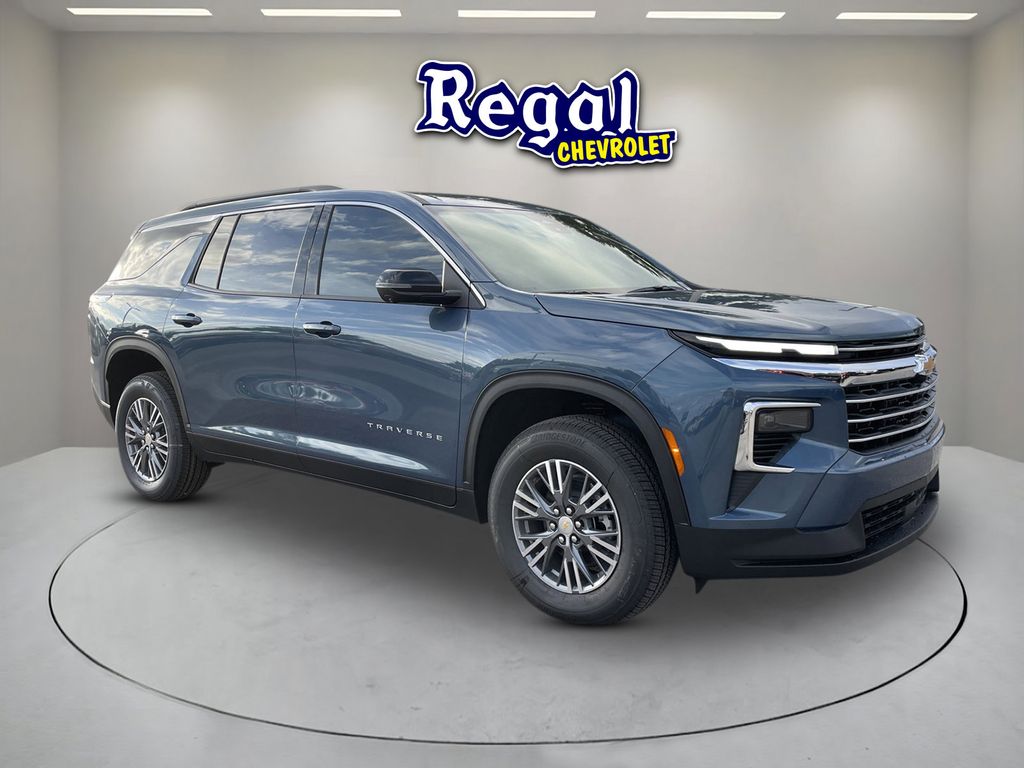 new 2026 Chevrolet Traverse car, priced at $37,495