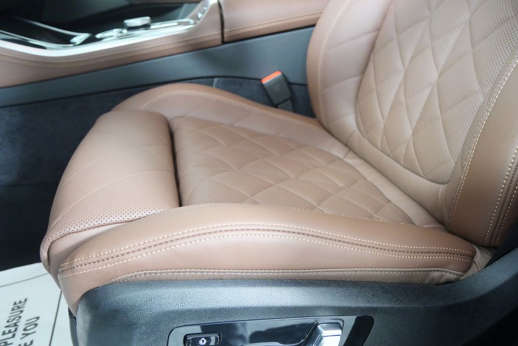 Thumbnail: 2026 BMW X5 - 9