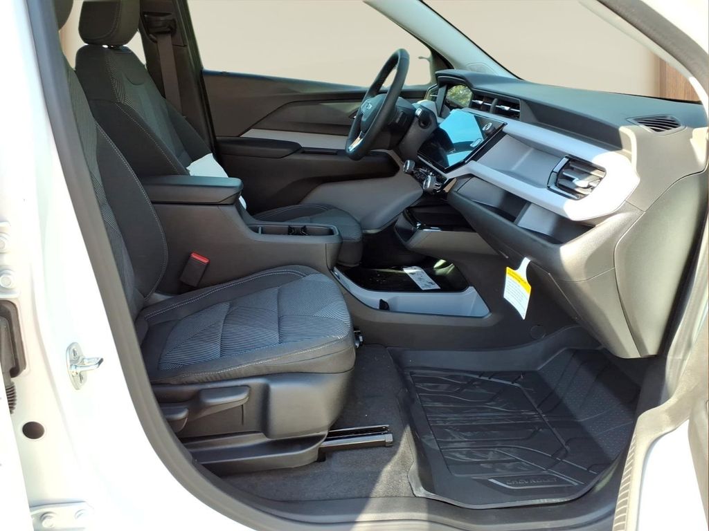 ChevroletBolt EV35