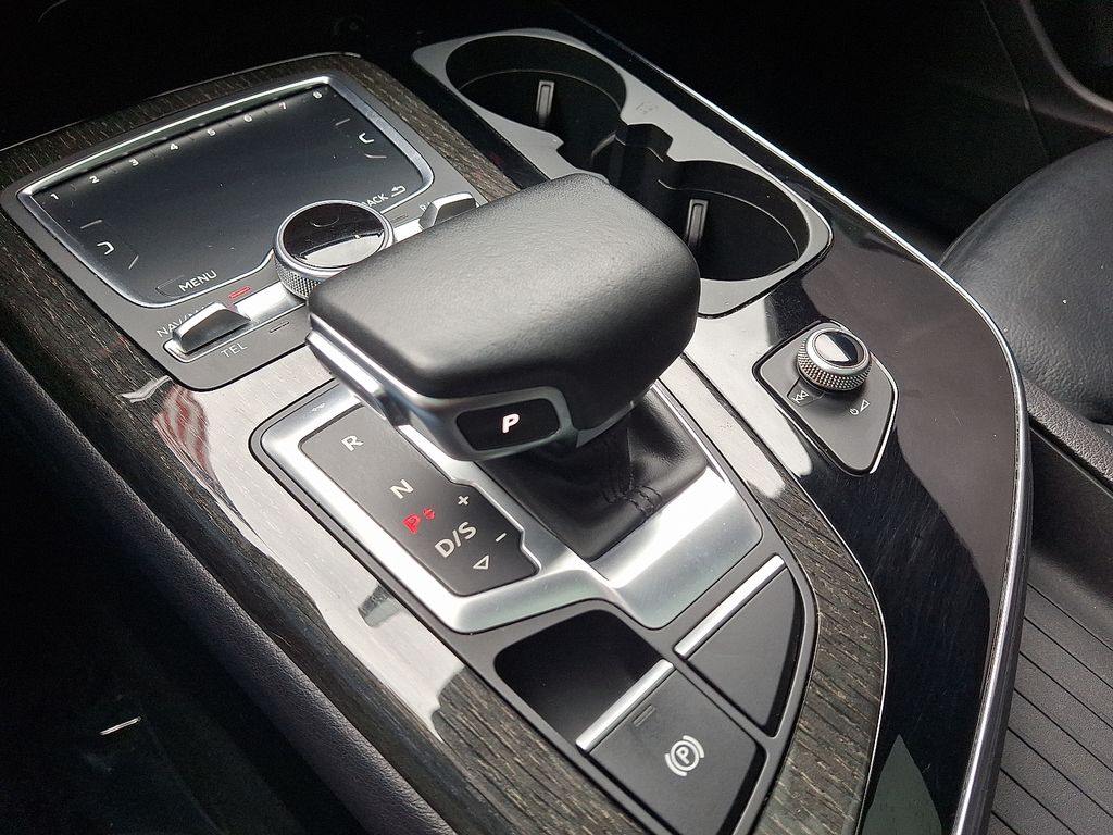 Thumbnail: 2019 Audi Q7 - 15