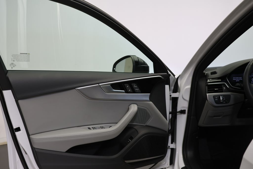 Thumbnail: 2024 Audi A4 - 32