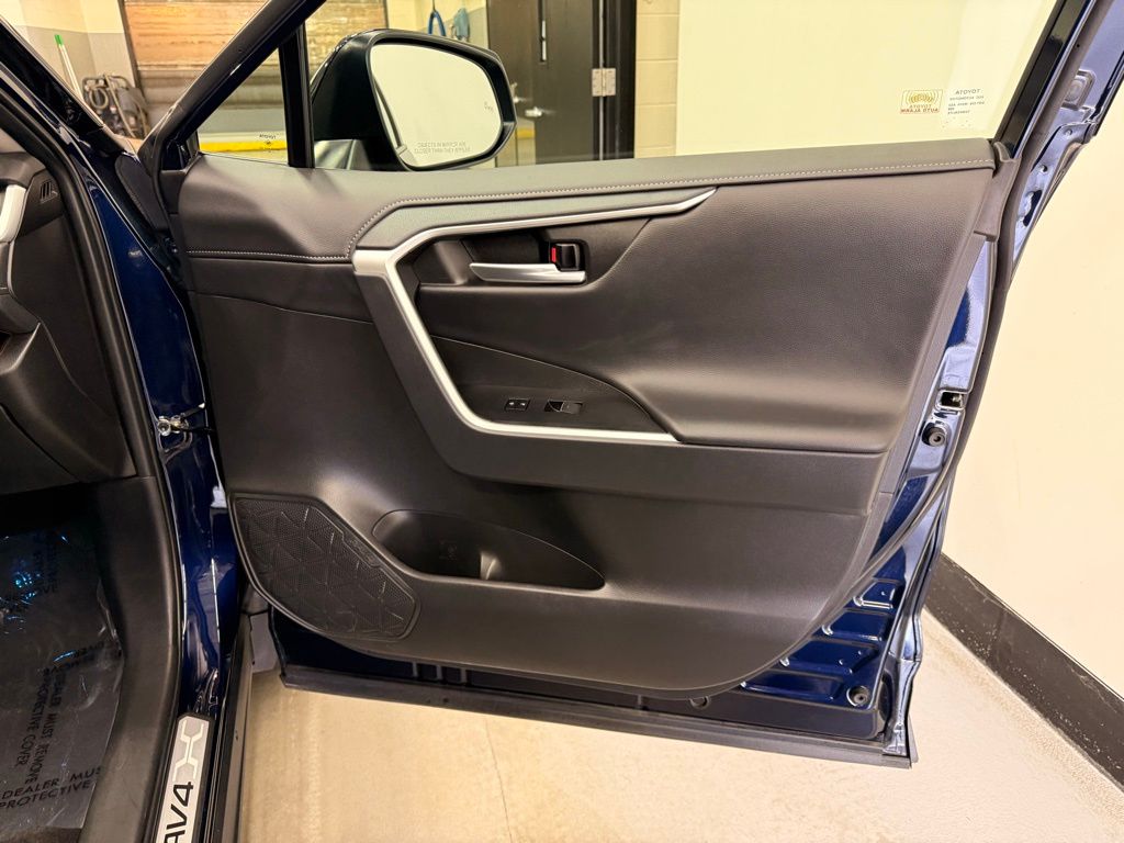 Thumbnail: 2024 Toyota RAV4 - 28