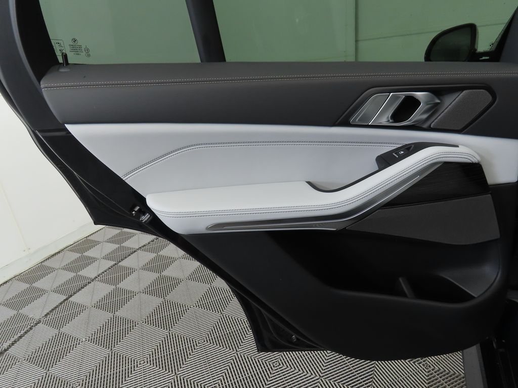 Thumbnail: 2026 BMW X5 - 26