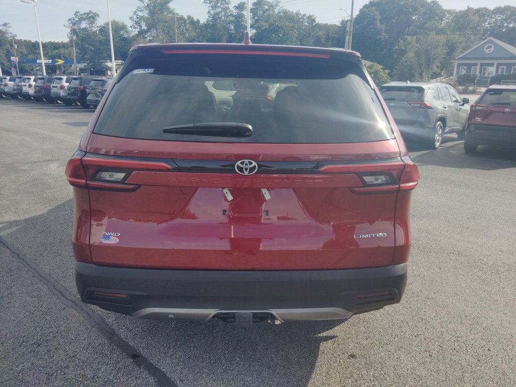 Used 2024 Toyota Grand Highlander SUV