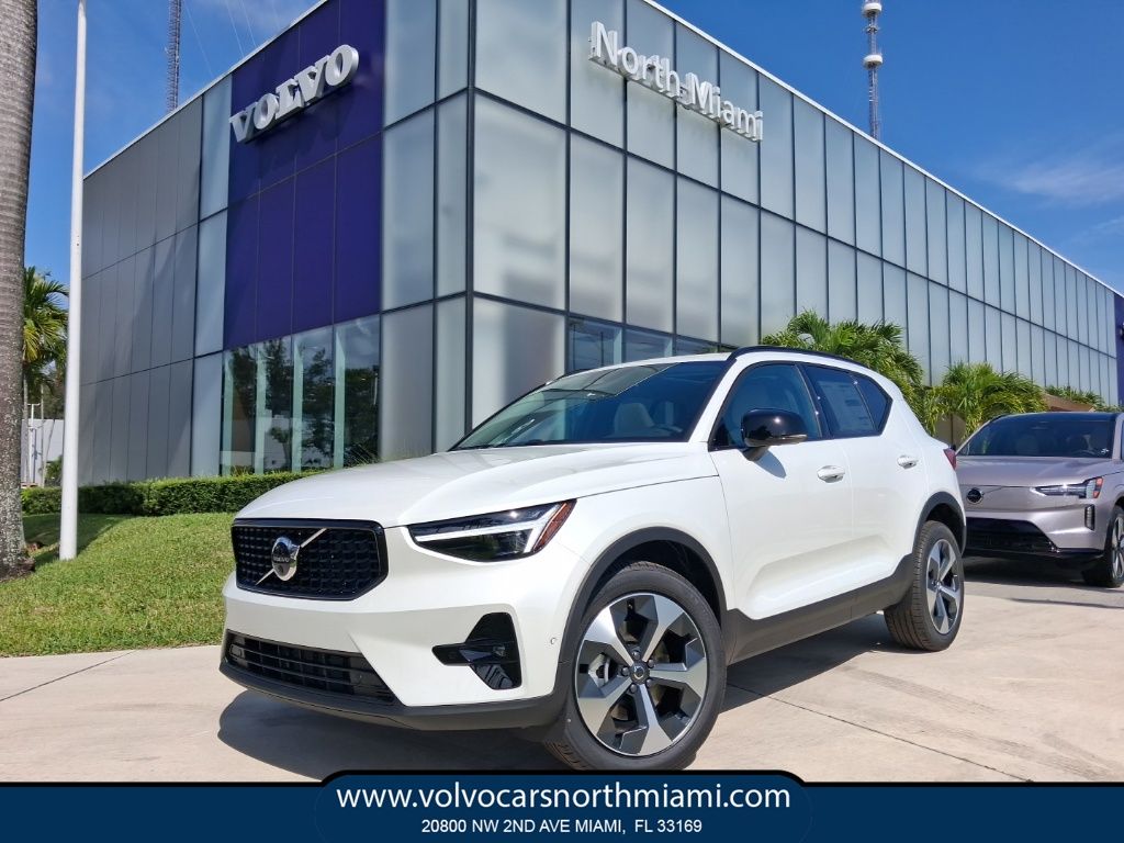 2026 Volvo XC40 Plus