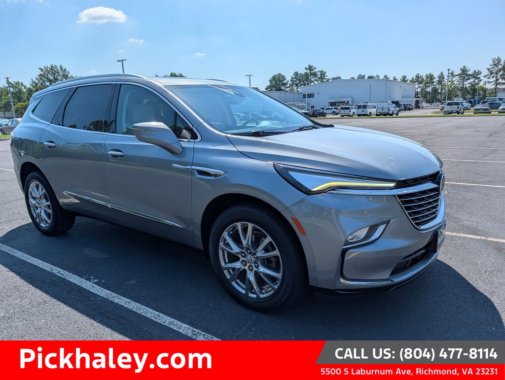 2023 Buick Enclave Essence AWD