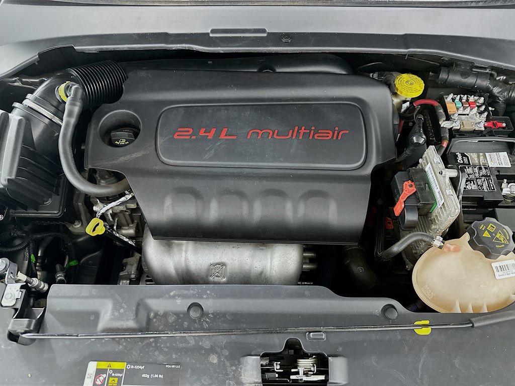 Used 2018 Gray Jeep Limited image 32