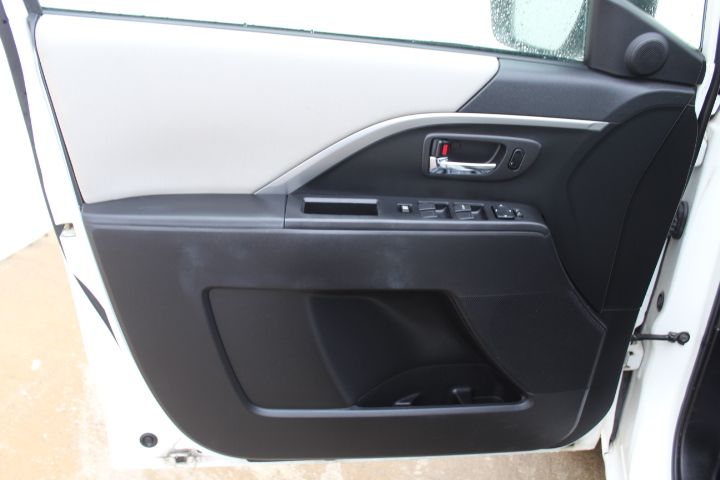 Used Car 2012 Mazda Mazda5  Sport For Sale Under $10,000 In Georgetown, Texas