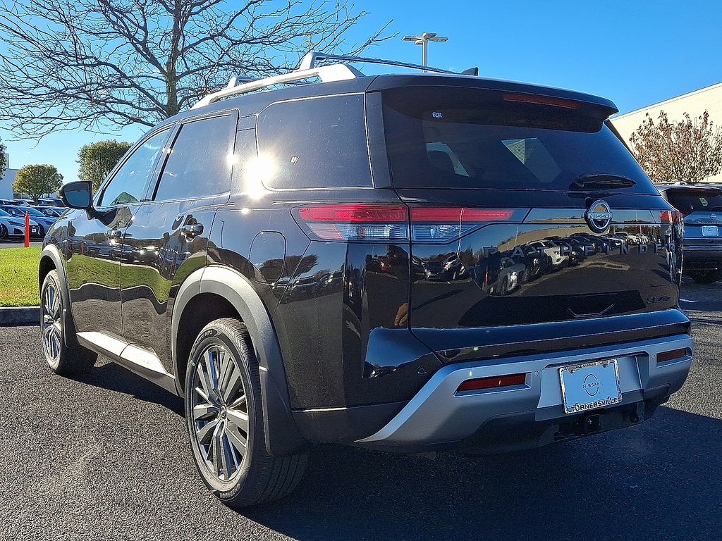 Thumbnail: 2025 Nissan Pathfinder - 4