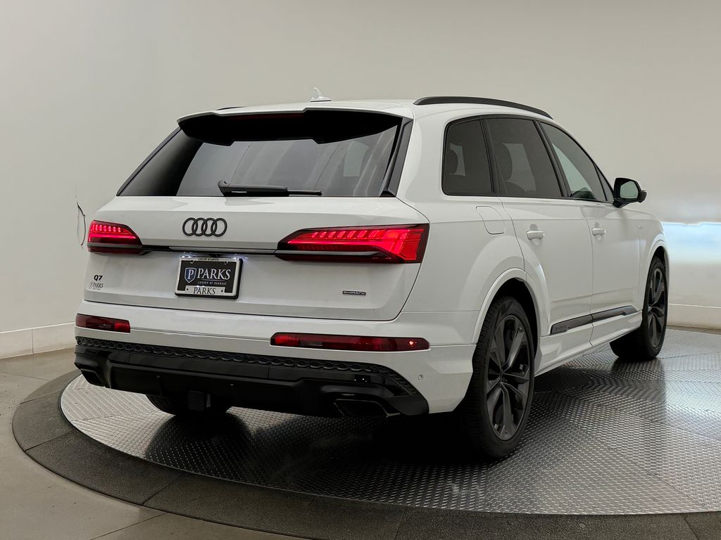 Thumbnail: 2026 Audi Q7 - 6