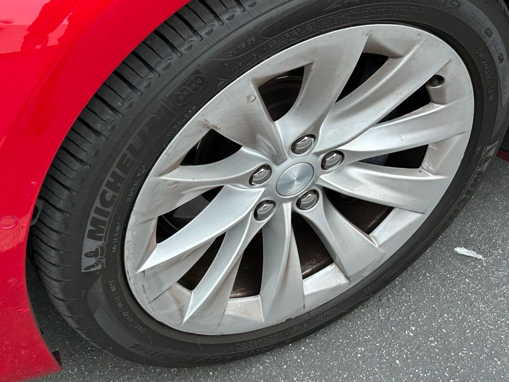 Thumbnail: 2018 Tesla Model S - 3