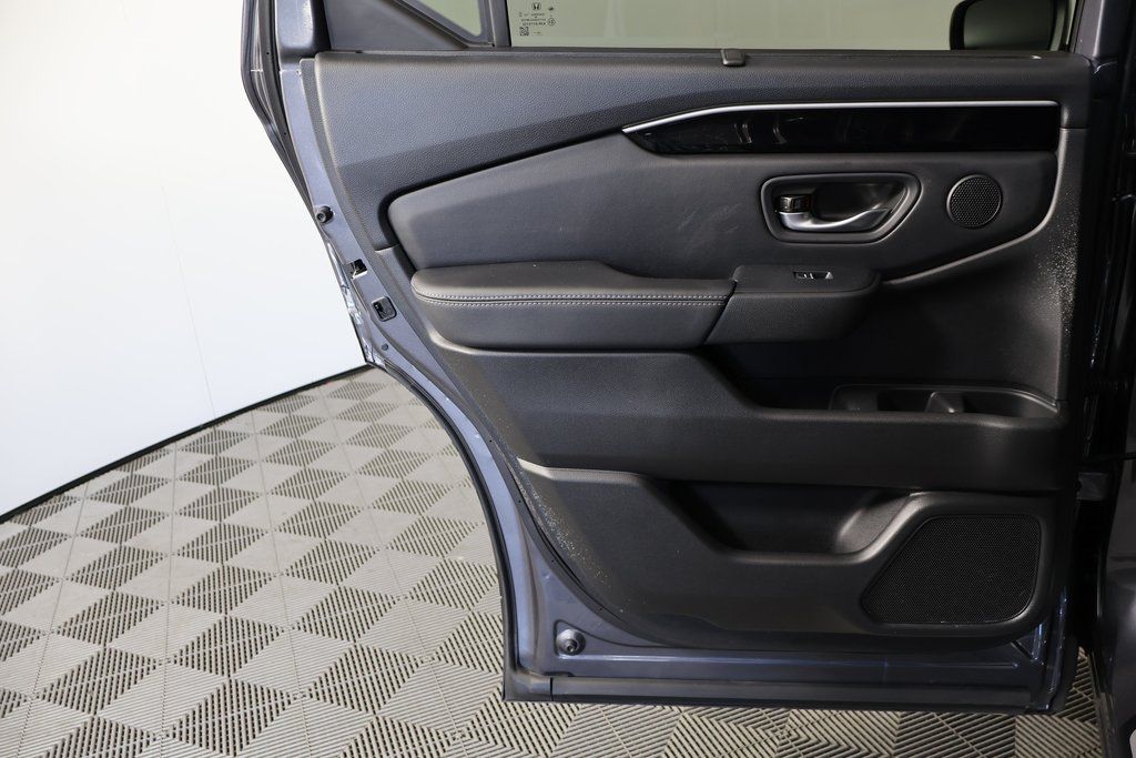 Thumbnail: 2025 Honda Pilot - 13