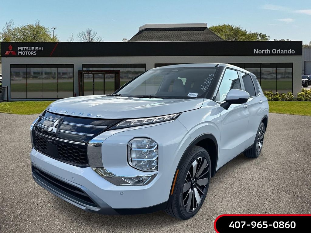 2026 Mitsubishi Outlander SE