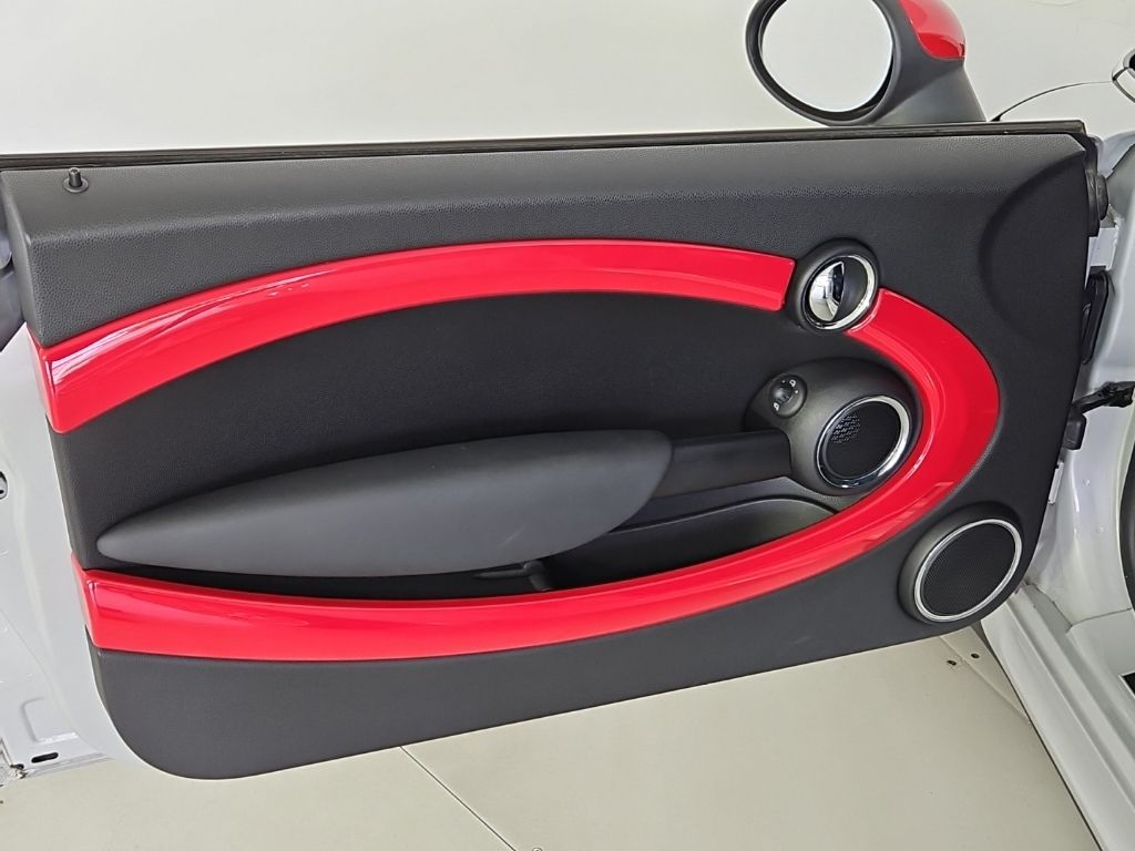 Thumbnail: 2012 MINI Cooper - 11