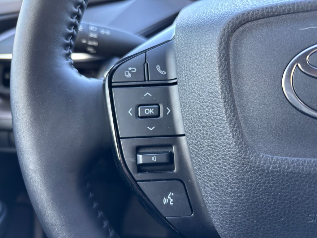 Thumbnail: 2024 Toyota Prius - 12