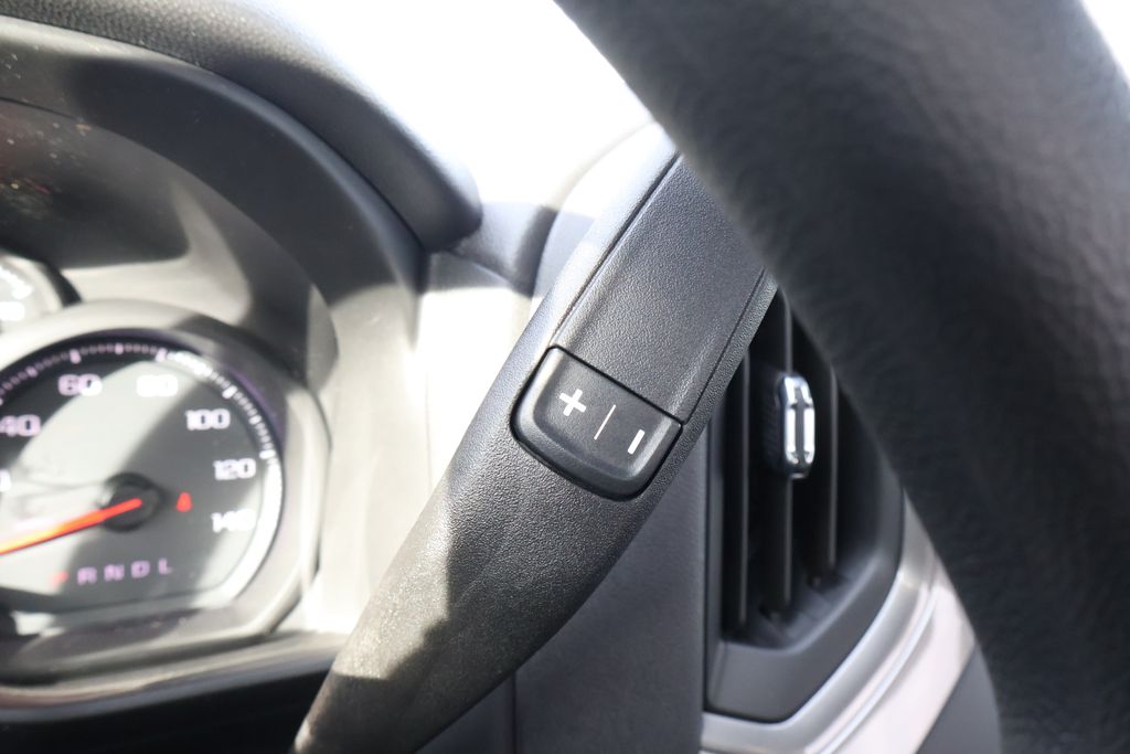 Thumbnail: 2026 Chevrolet Silverado 1500 - 22