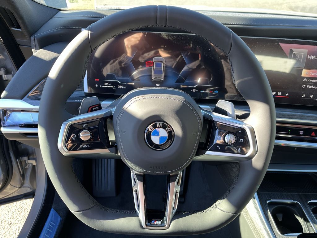 Thumbnail: 2025 BMW 7 Series - 14