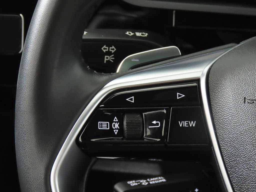 Thumbnail: 2021 Audi e-tron - 16