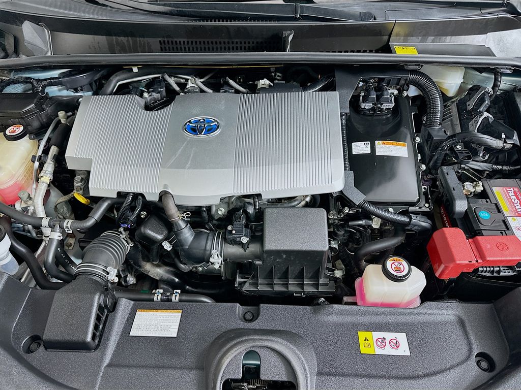 Thumbnail: 2017 Toyota Prius - 28