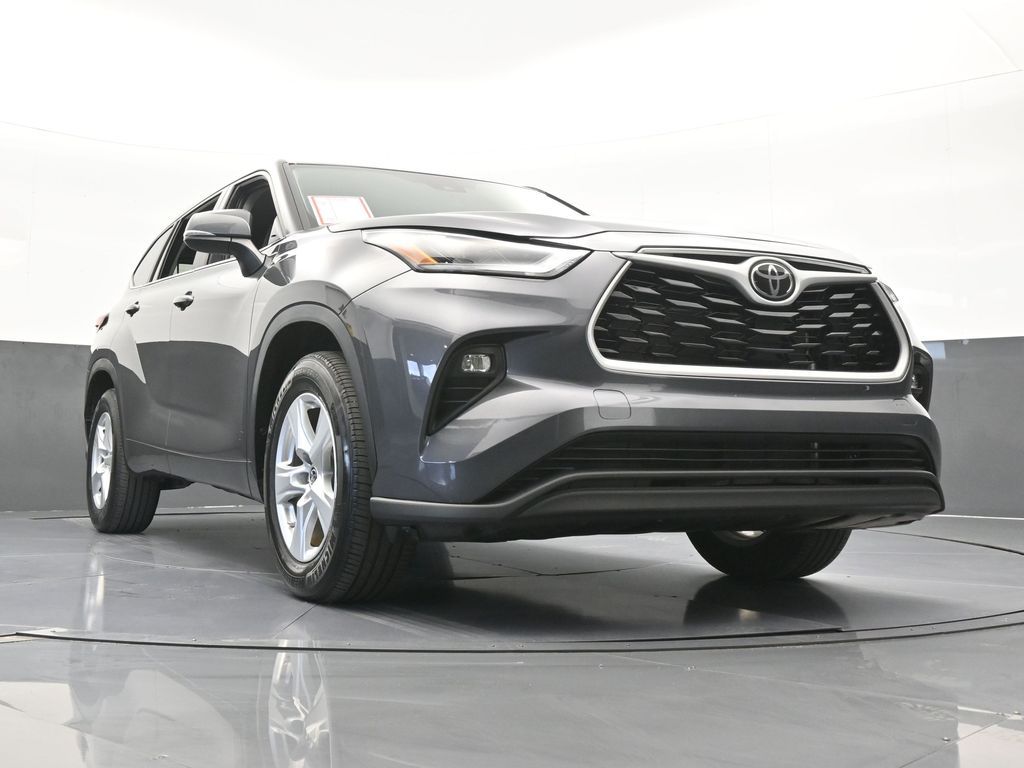 Used 2024 Gray Toyota LE image 92