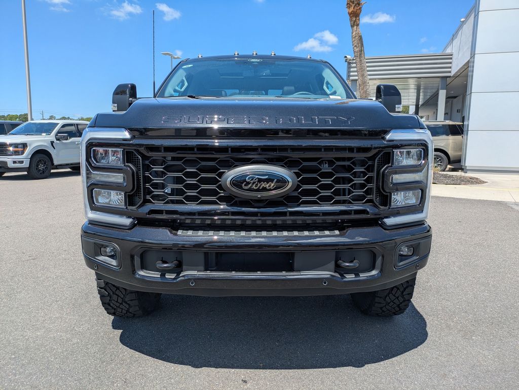 2026 Ford F-350 Super Duty LARIAT