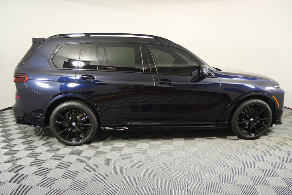 Thumbnail: 2024 BMW X7 - 2