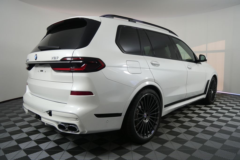 2026 BMW X7 Alpina XB7 3