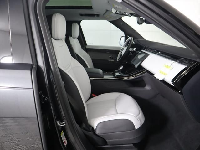 Thumbnail: 2026 Land Rover Range Rover Sport - 21