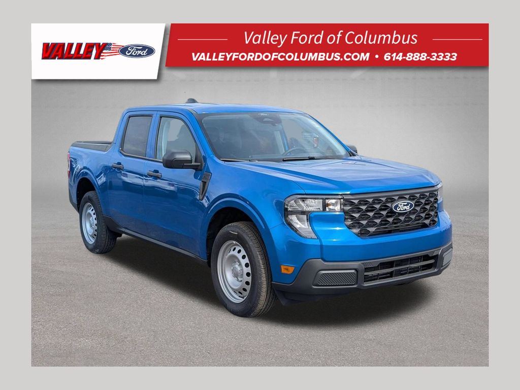 Space White Metallic 2026 Ford Maverick Pickup Truck All-Wheel Drive 8-Speed Automatic