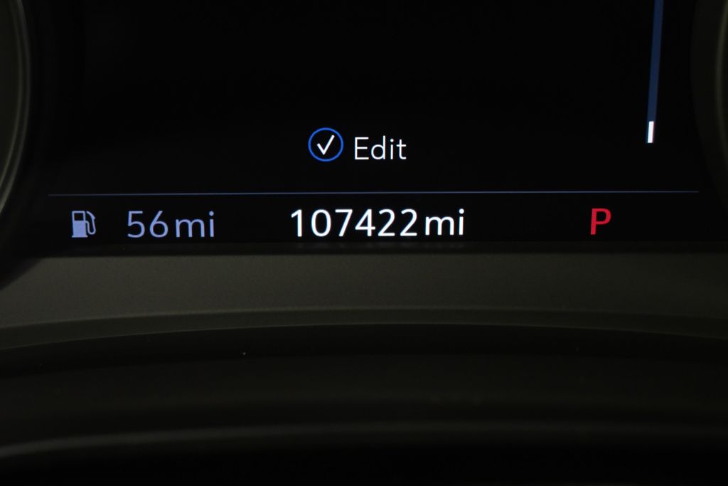 Used 2023 White Cadillac Premium Luxury image 27