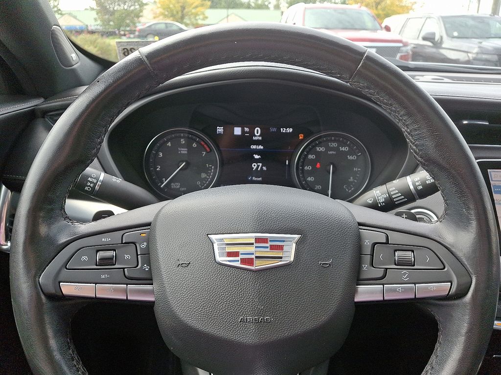 Thumbnail: 2021 Cadillac XT4 - 20