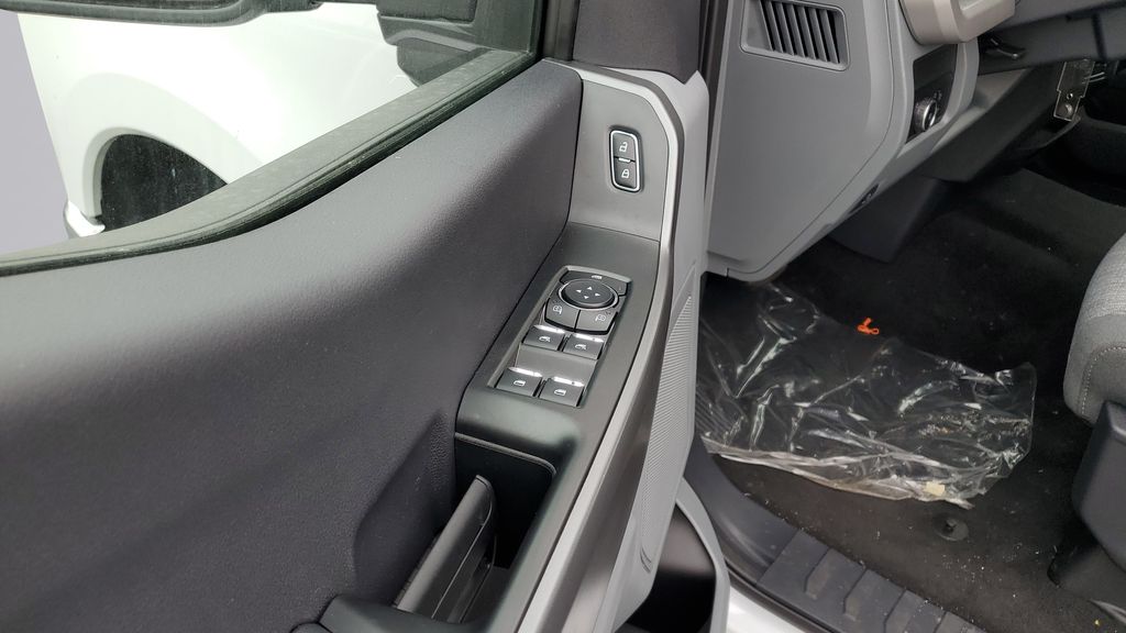 New 2026 White Ford XLT image 13