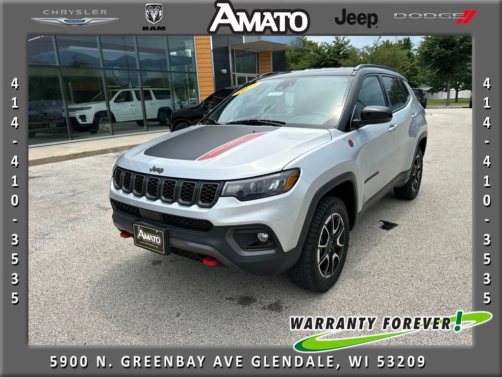 Silver Zynith Metallic Clearcoat 2025 Jeep Compass SUV / Crossover Four-Wheel Drive 8-Speed Automatic