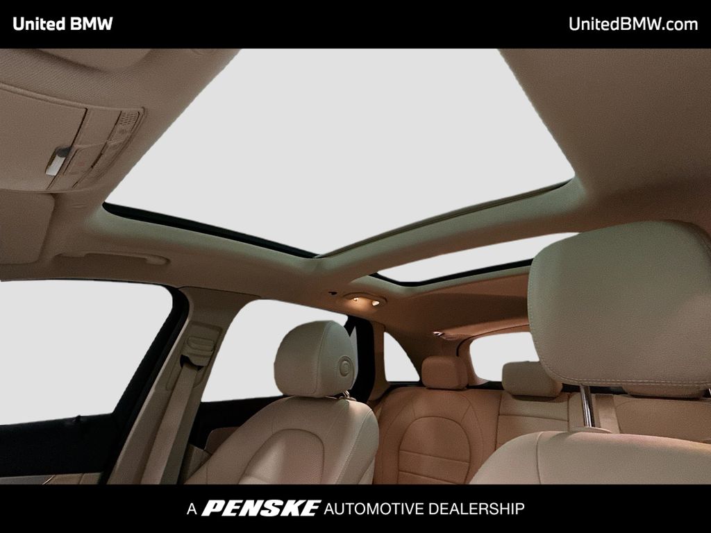 Thumbnail: 2022 Mercedes-Benz GLC - 11