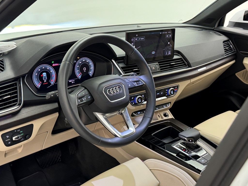 Thumbnail: 2025 Audi Q5 - 27